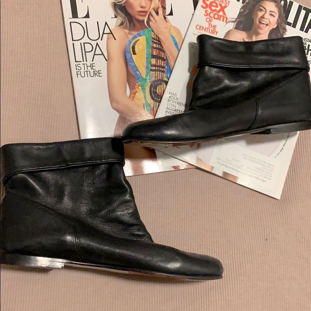 Robert Zur Keli black lamb skin, short, booties